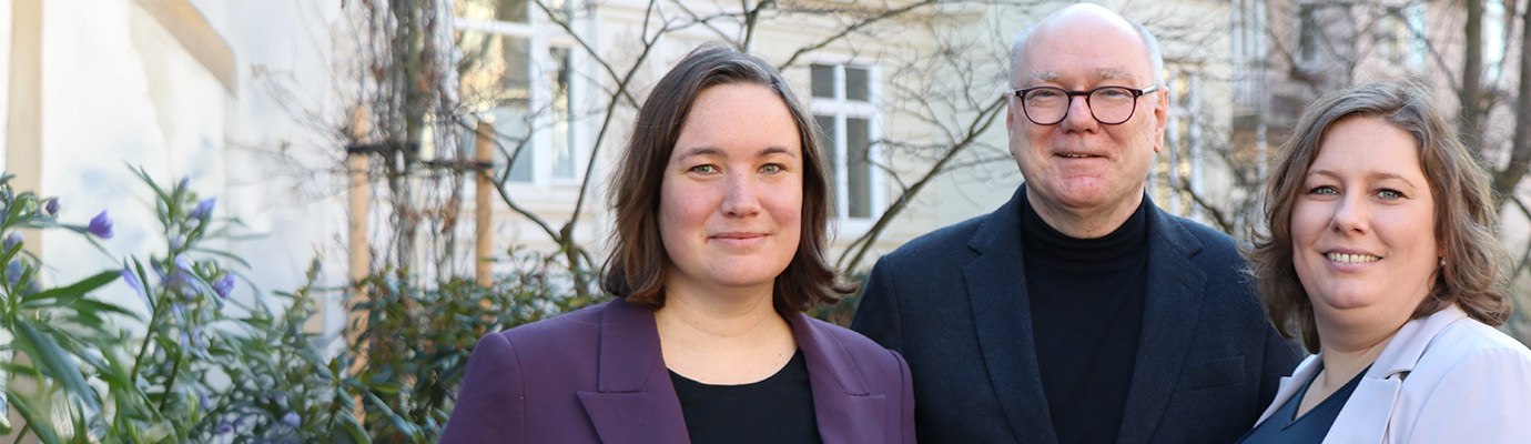 Portrait des Vorstands des HBI: Judith Möller, Wolfgang Schulz und Kristina Hein