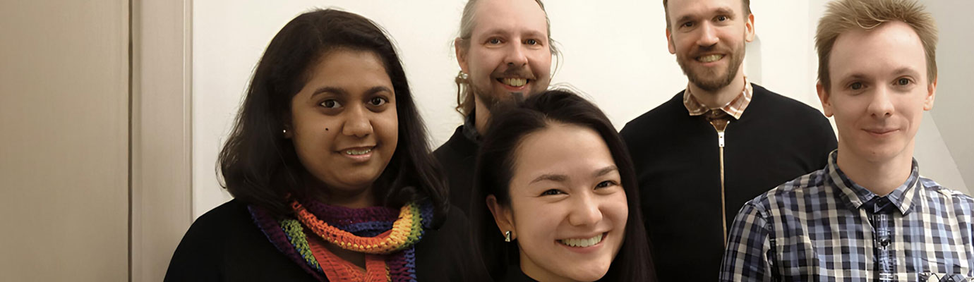 Gruppenfoto vom Januar 2018, v. l.: Juhi Kulshrestha, Jannick Kirk Sørensen, Jing Zeng, Cornelius Puschmann und Cédric Courtois (✝).